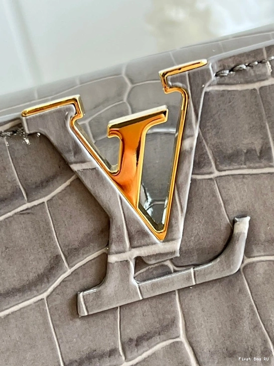 First bag ru BB LOUIS CAPUCINES VUITTON 0716